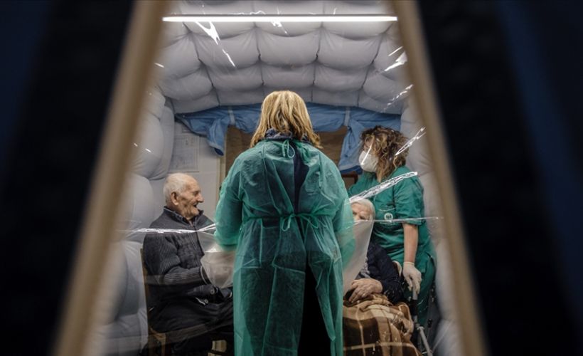 İtalya'da Kovid-19 nedeniyle hayatını kaybedenlerin sayısı 89 bin 344'e yükseldi