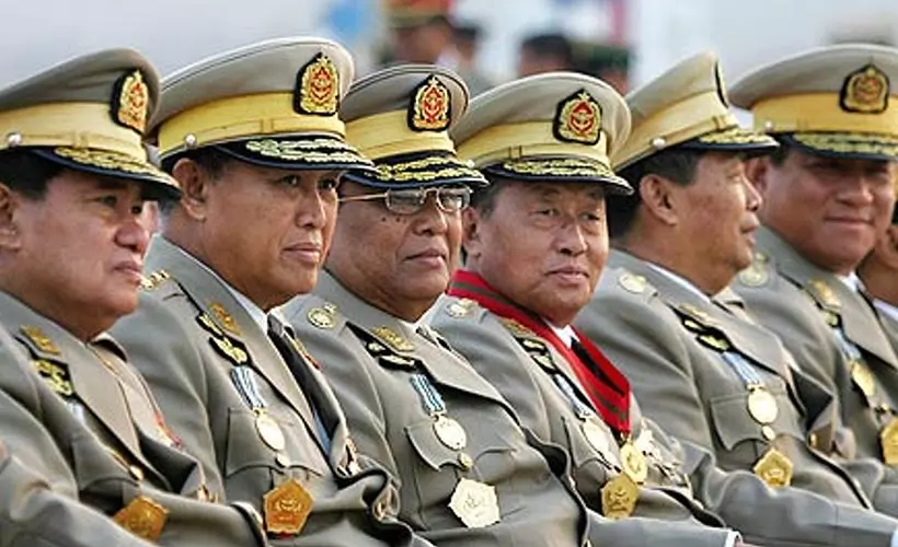 Myanmar'da askeri yönetim Facebook'a erişimi engelledi