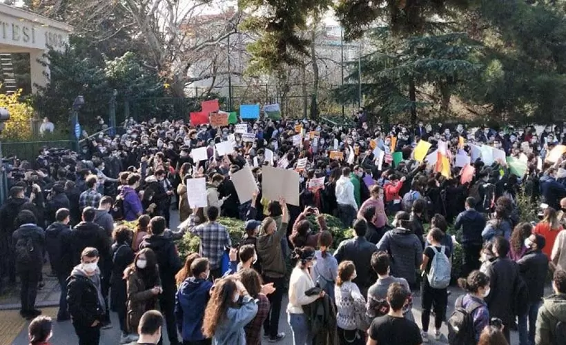 Boğaziçi protestoları: 30 kişi adli kontrolle serbest bırakıldı