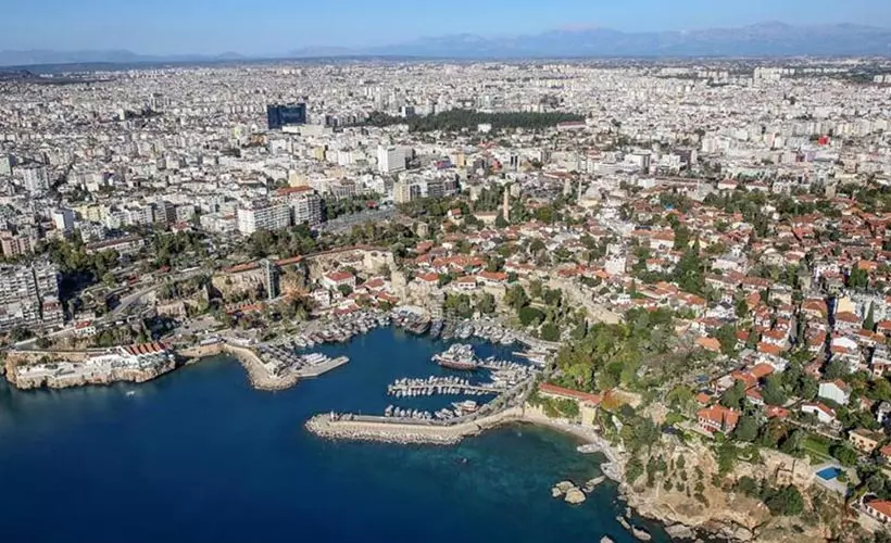 Yabancılar her 5 konuttan birini Antalya'dan alıyor