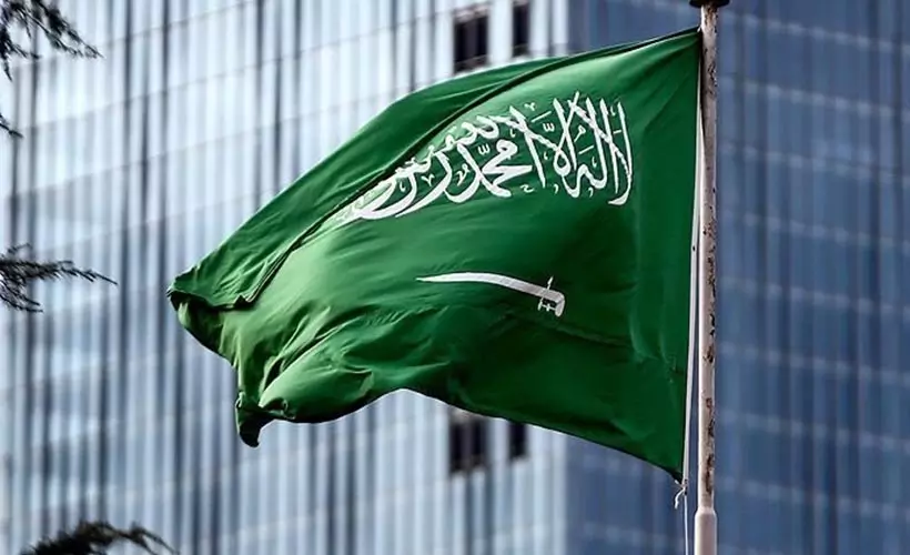 Suudi Arabistan'da 30 günlük toplanma yasağı