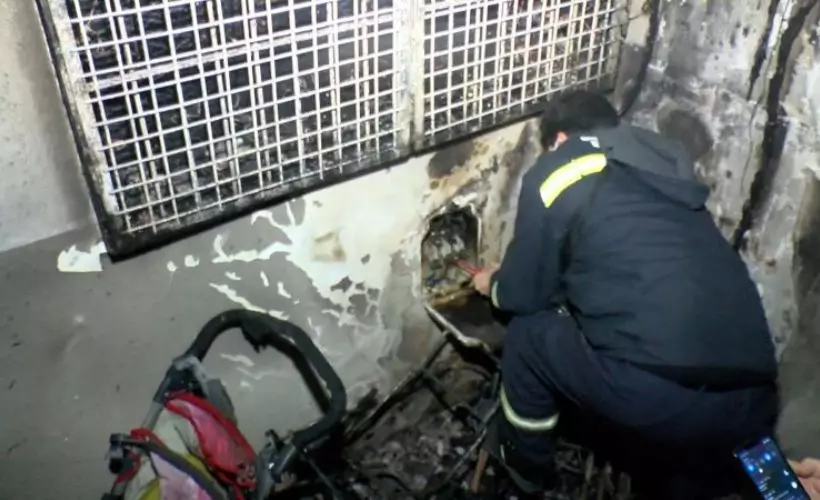 Esenler'de 7 katlı binada yangın paniği binadaki 30 kişiyi itfaiye tahliye etti