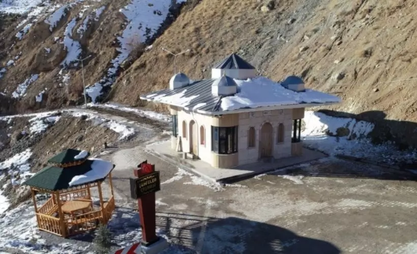 Çığ faciasında hayatını kaybedenler, 1. Yıldönümünde şehitler çeşmesi önünde anıldı