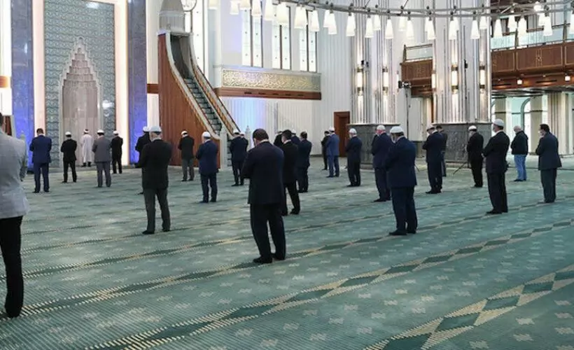 Cuma hutbesinin bu hafta konusu: Gençlerimiz