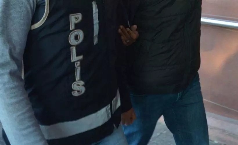 İzmir'de 'Boğaziçi' olaylarına ilişkin izinsiz gösteri yapmak isteyen 26 kişi yakalandı