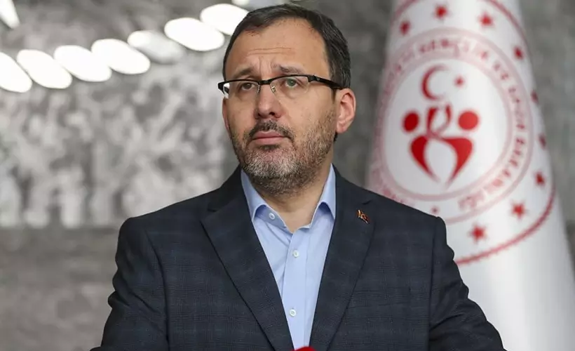 Bakan Kasapoğlu açıkladı: Burs ve kredi ödemeleri başladı