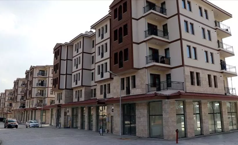 Modern konutlara kavuşan Elazığlılar mutlu