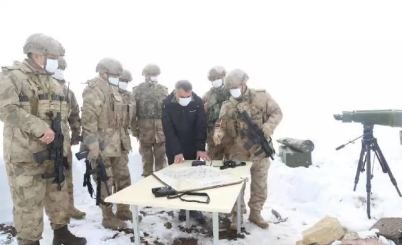 Vali Özkan ve komutanlar operasyon bölgesinde