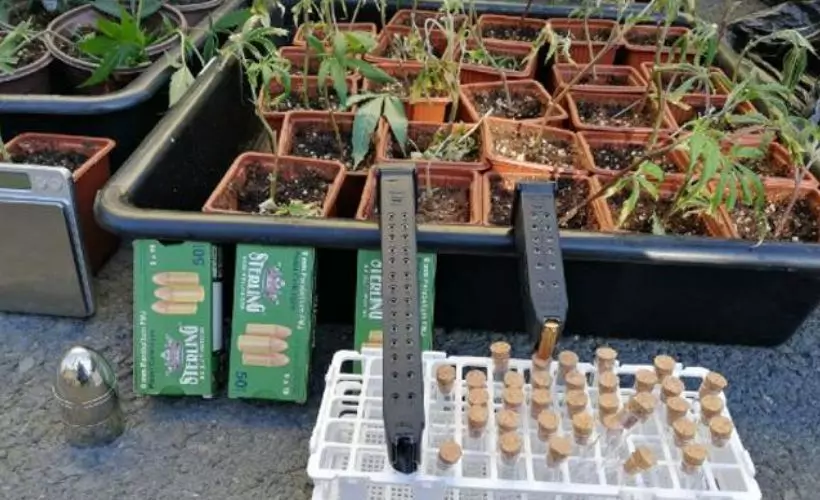 Uyuşturucu serasına çevrilen lüks dairelere baskın