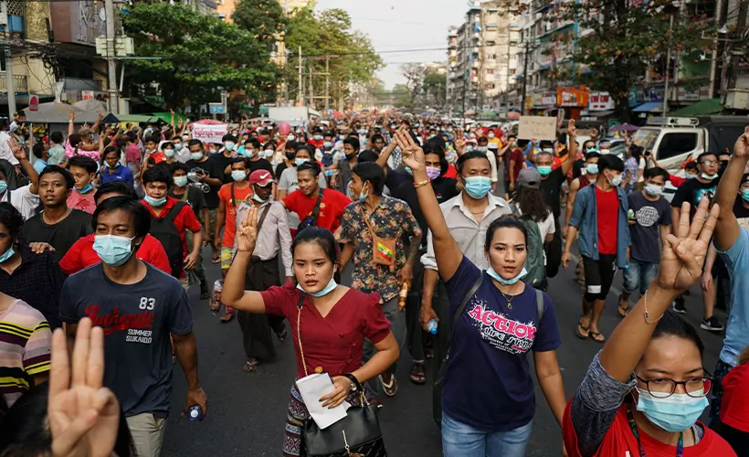 Myanmar'da darbe karşıtı protestolar sürüyor