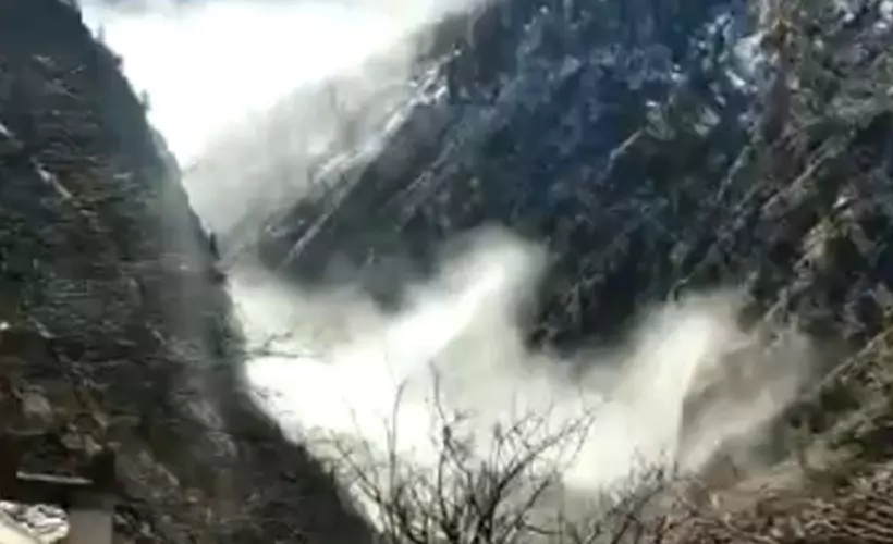 Hindistan’da buzul parçası faciası: 150 kişiden haber alınamıyor