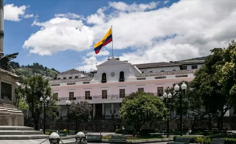 Ekvador'da devlet başkanı seçimi için oy verme işlemi başladı