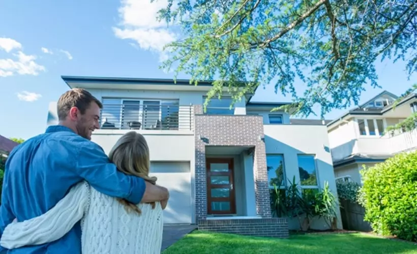 Ev alırken de satarken de 'emlakçıya dikkat edin'