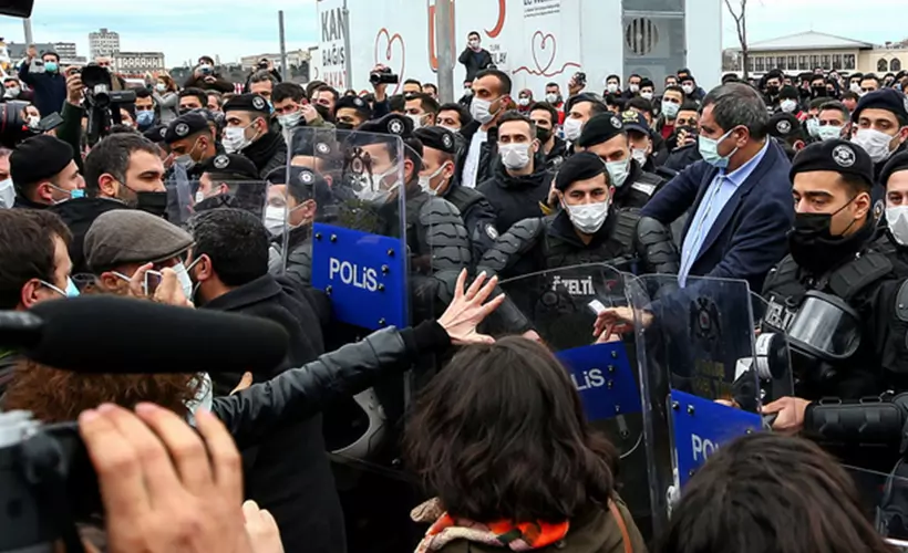 'Boğaziçi' ile ilgili paylaşımlara ilişkin 2 kişi tutuklandı