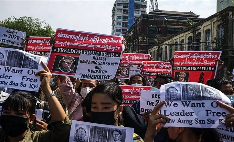Myanmar'da darbe karşıtı protestolar