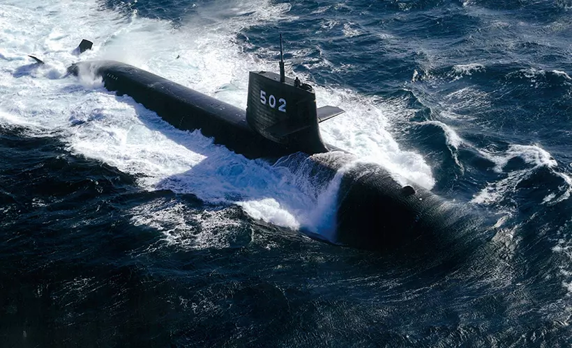 Japonya'da askeri denizaltı ile ticari kargo gemisi çarpıştı