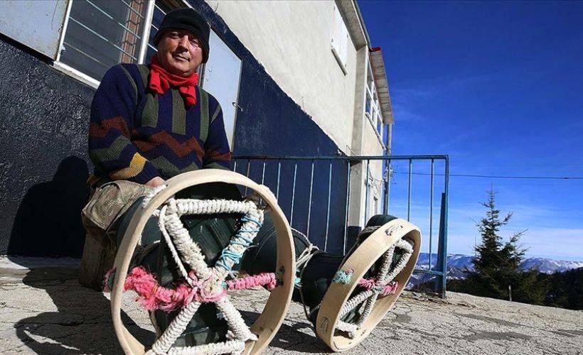 Malulen emekliliğin ardından 31 yıldır yaylada yaşıyor