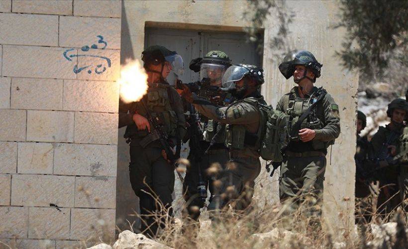 İsrail güçleri köy bastı; bir çocuk gaz bombasıyla yaralandı