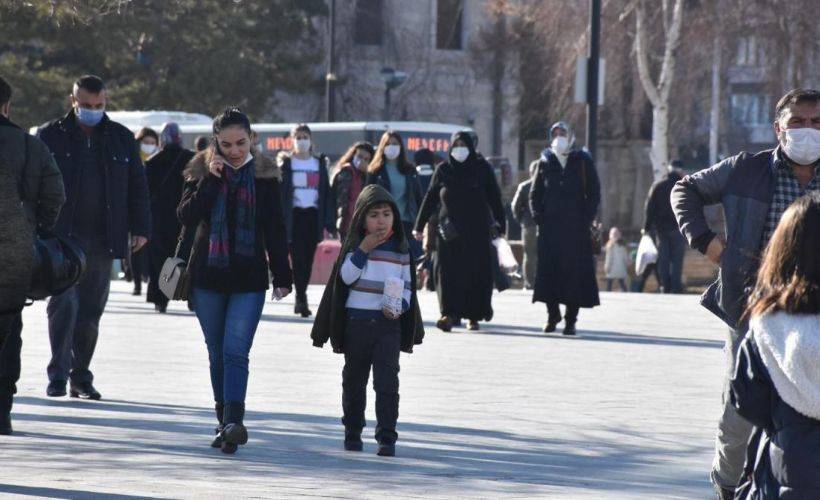 'Sigara, koronavirüsten 4 kat daha ölümcül'