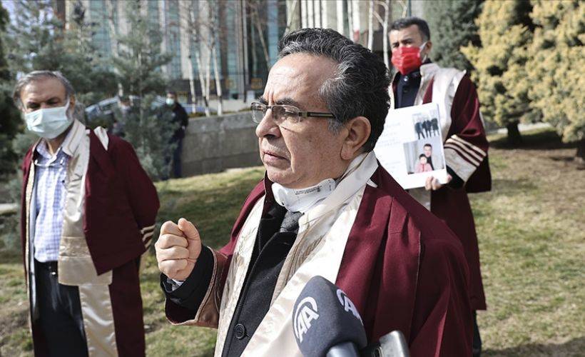 Türk akademisyenlerden ailelerinden haber alamayan Uygur Türklerine destek