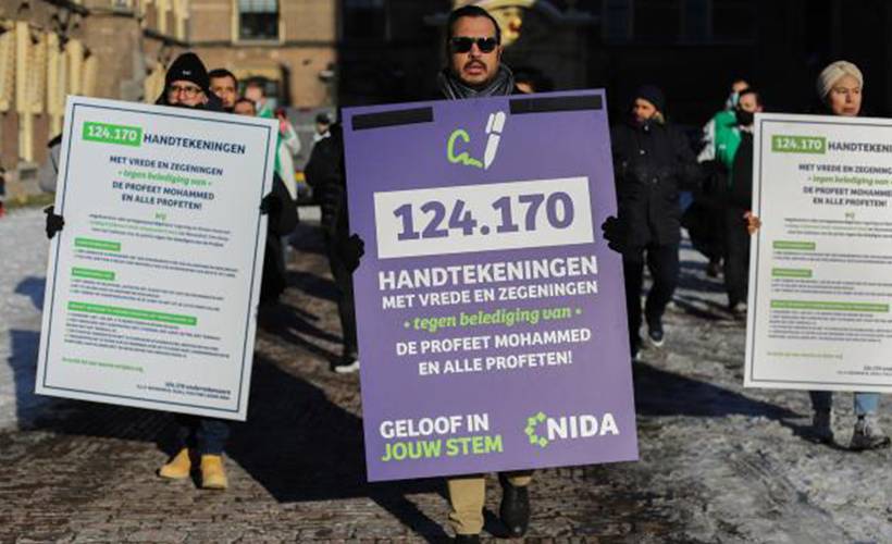 Hz. Muhammed'e hakaret edilmesinin suç sayılması için imza topladılar