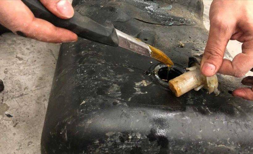 Sarp Gümrük Kapısı'nda bir aracın benzin deposunda 480 kilogram bal ele geçirildi