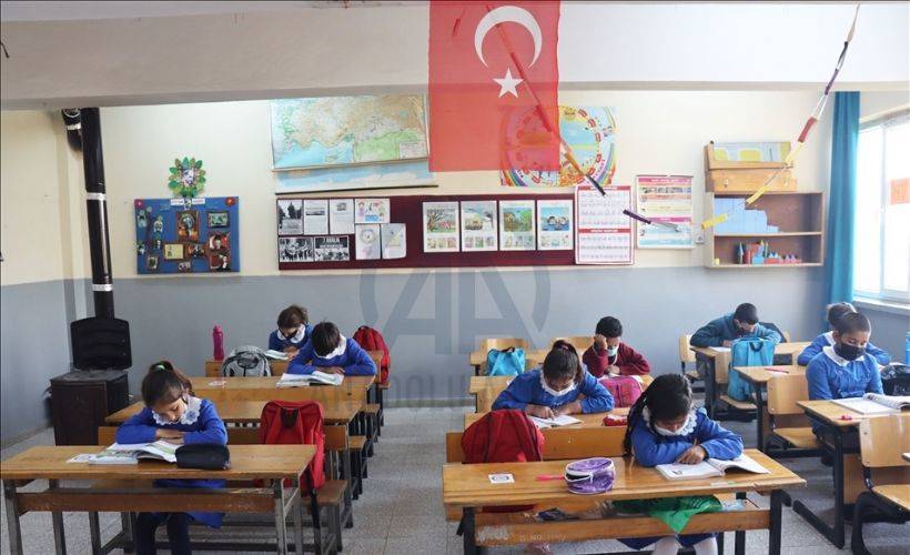 Köy okullarında yüz yüze eğitim başladı