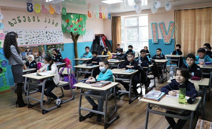 Gürcistan Uluslararası Maarif Okulları'nda eğitime yeniden başlandı