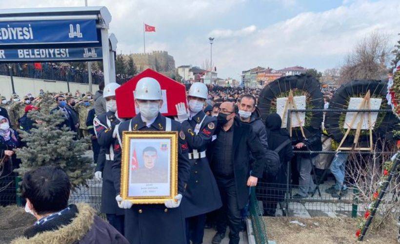 Gara şehidine son görev