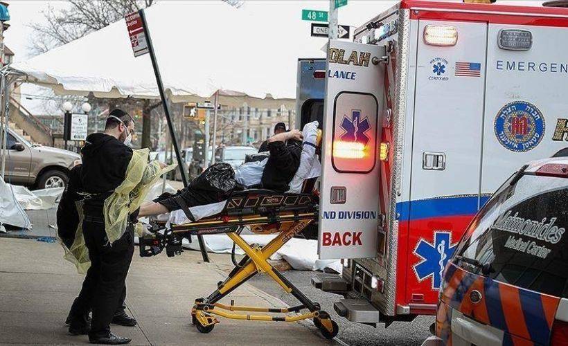 Tunus'ta Başbakan Meşişi 5 bakanı görevden aldı