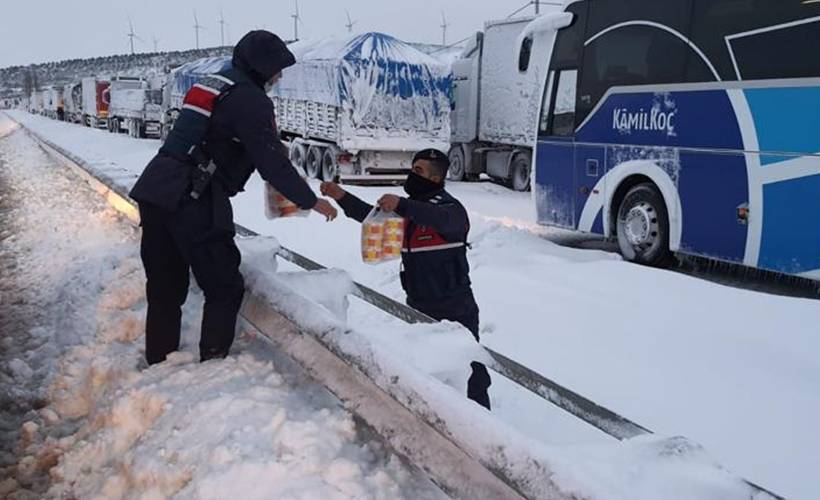 Balıkesir-Susurluk yolu 16 saattir trafiğe kapalı
