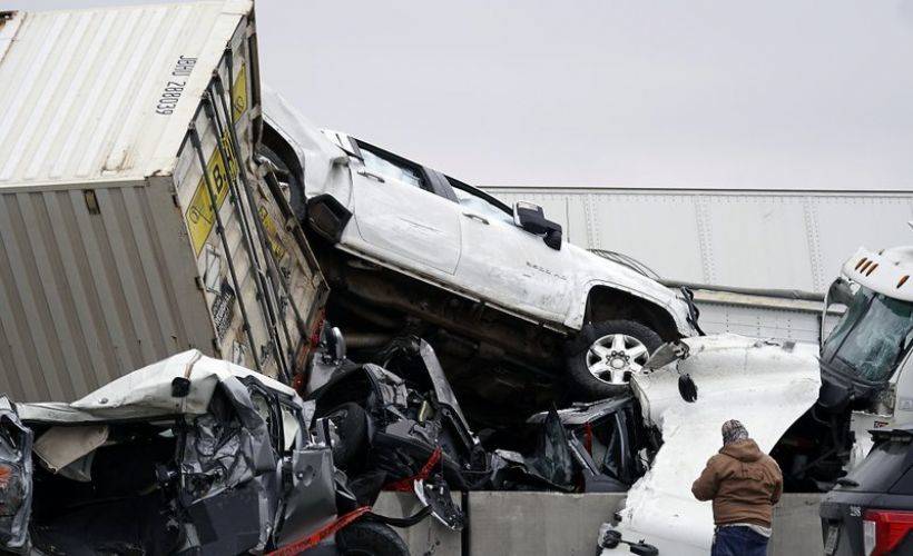 Teksas'ta şiddetli fırtına 11 kişinin ölümüne sebep oldu