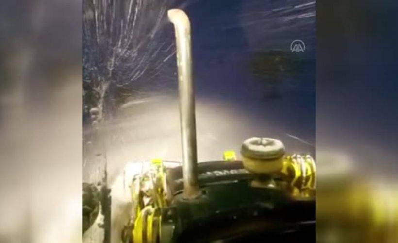 Tipide mahsur kalan vatandaşların imdadına karla mücadele ekipleri yetişti