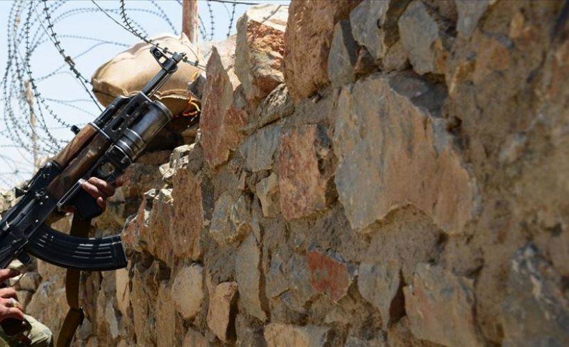 İran'da 3 istihbarat askeri öldürüldü