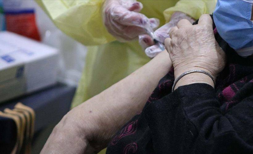 ABD'de 90 yaşındaki kadın Kovid-19 aşısı için kilometrelerce yürüdü