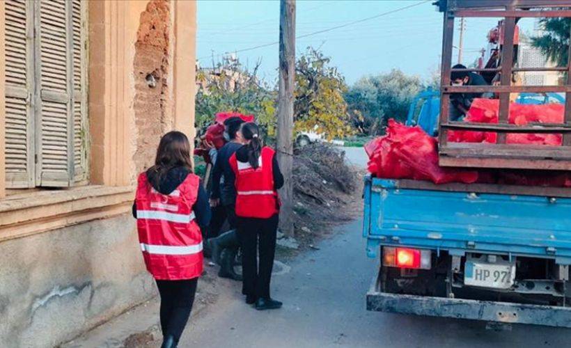 Türk Kızılaydan KKTC'deki ihtiyaç sahibi ailelere yakacak desteği