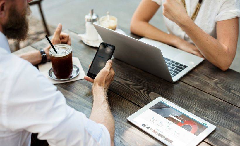 Erkeklerin 4’te 3’ü mobbinge uğruyor