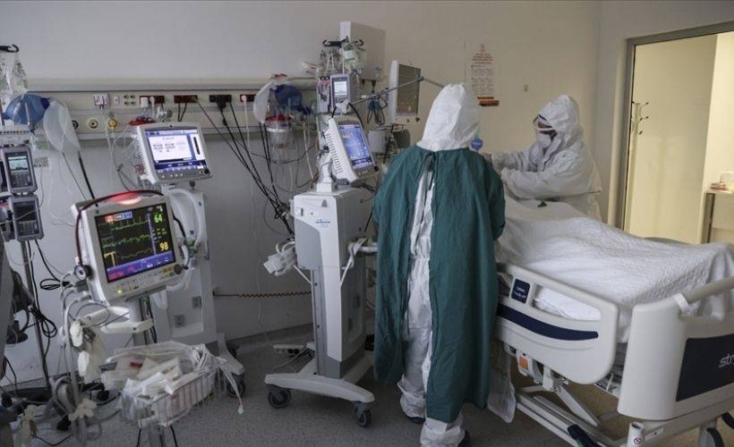 Son 24 saatte 7 bin 241 kişinin testi pozitif çıktı, 83 kişi hayatını kaybetti