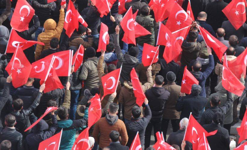 Hakkari'de Gara şehitleri için protesto eylemi düzenlendi