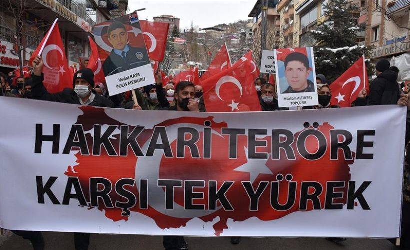 Gara'da 13 Türk vatandaşının şehit edilmesine Hakkari'de tepki gösterildi