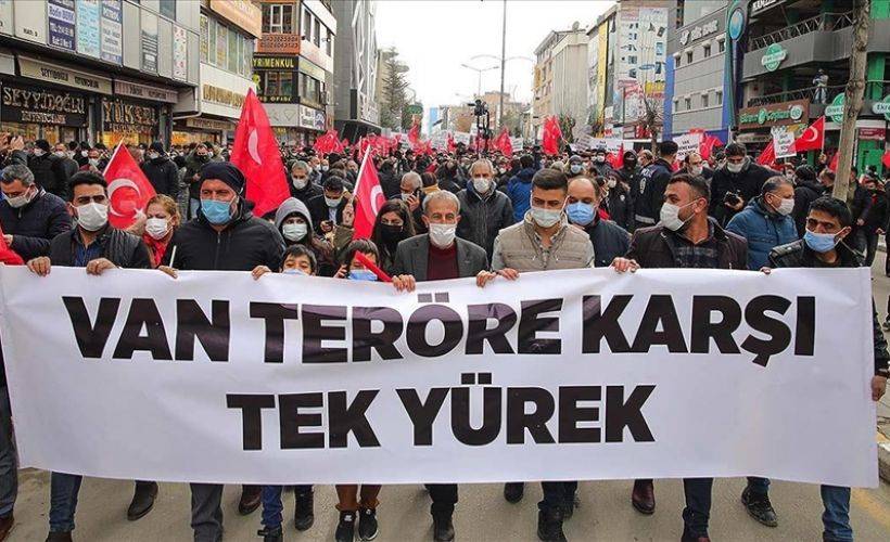 Vanlılardan Gara'da 13 Türk vatandaşının şehit edilmesine tepki yürüyüşü