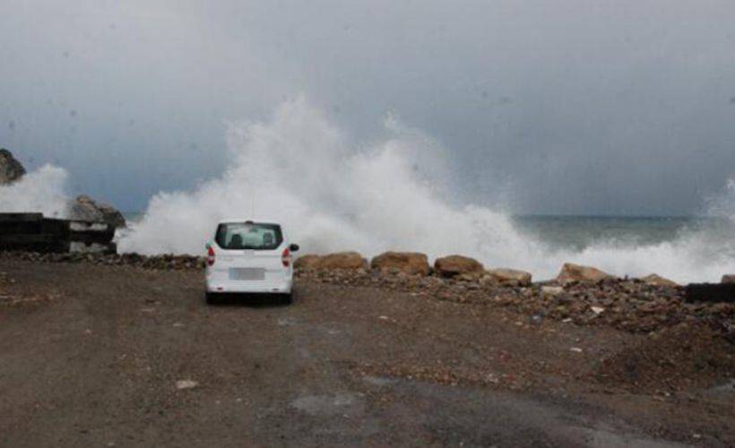 Amasra'da rüzgar etkili oldu