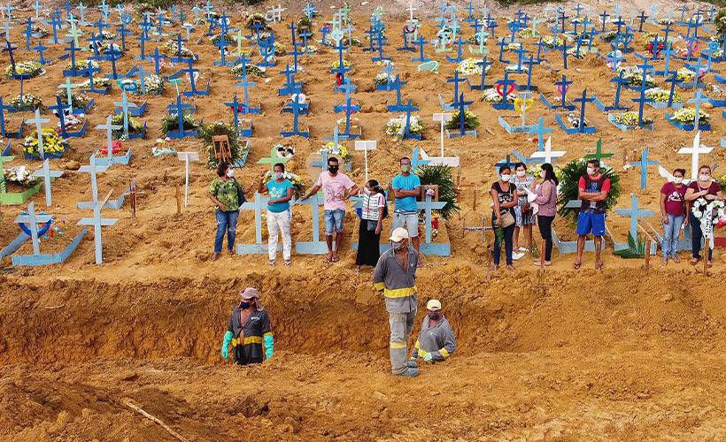 Latin Amerika: Salgında ölümlerde Brezilya başı çekiyor