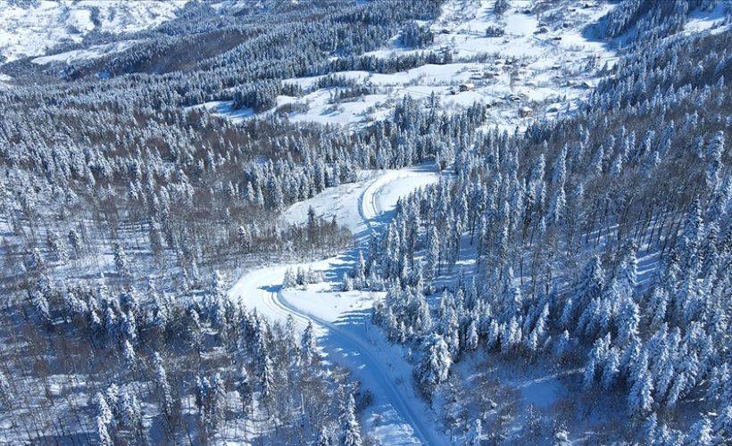 Karla kaplı Küre Dağları görsel şölen sunuyor