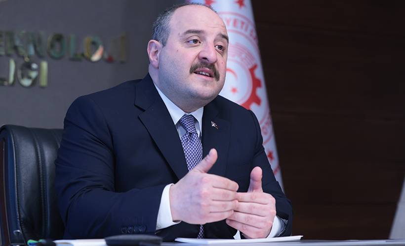 Bakan Varank bir müjdeyi açıkladı