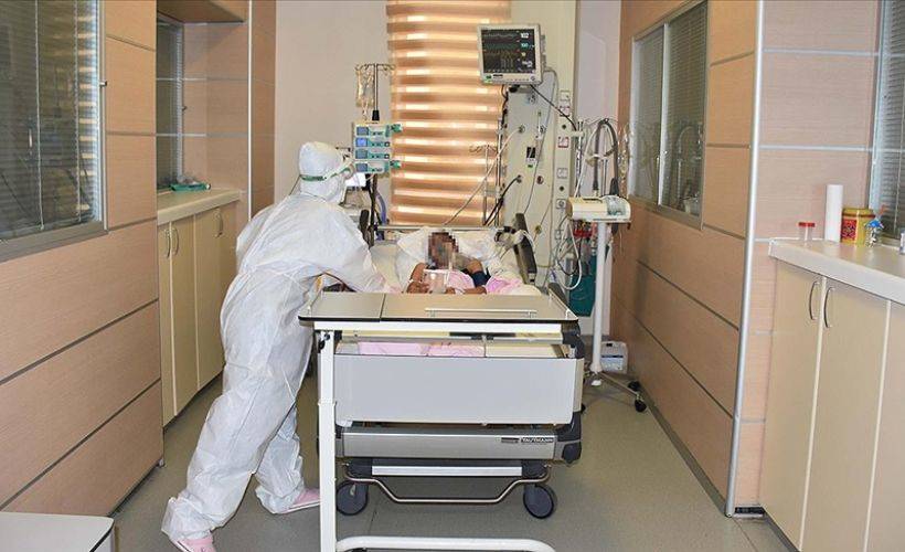 8 bin 104 kişinin Kovid-19 testi pozitif çıktı, 78 kişi hayatını kaybetti