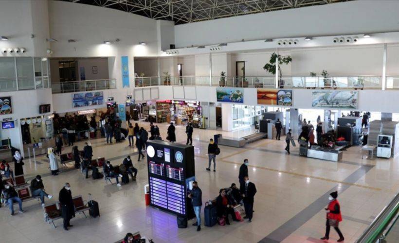 DHMİ havalimanlarındaki kiracıların 31 Ocak'a ötelenen kira bedellerinin iptal edilmesi işletmecileri sevindirdi