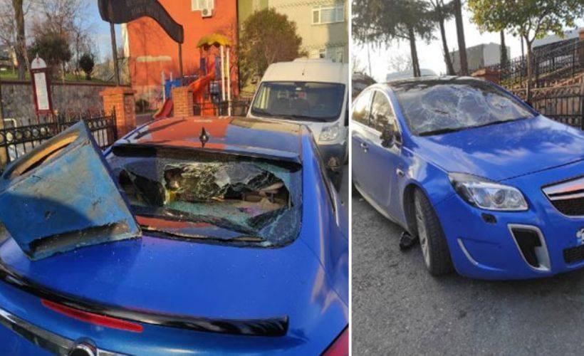 Beyoğlu'nda para alamayınca dayısının otomobilini parçaladı