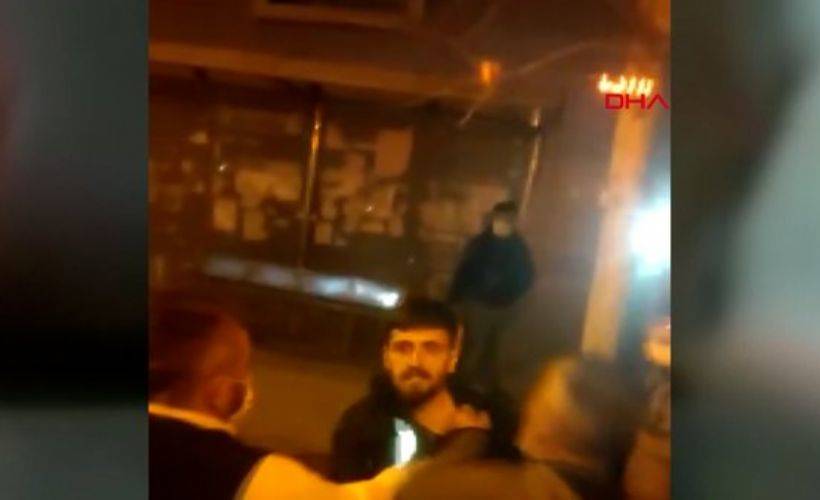 Esenyurt'ta iki İETT otobüsüne yumruklu tekmeli saldırı kamerada