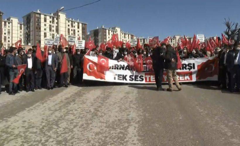 Gara şehitleri için PKK'yı protesto yürüyüşü yapıldı